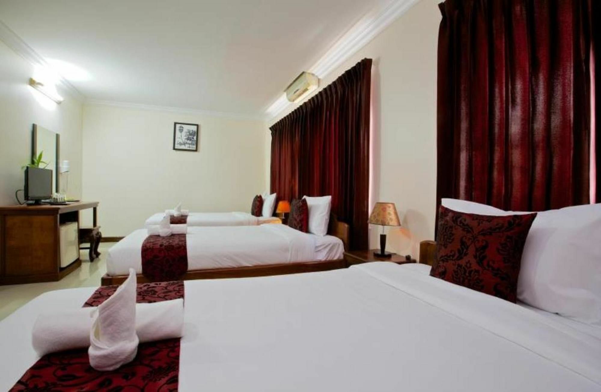 Sam Villa Siem Reap Exterior photo